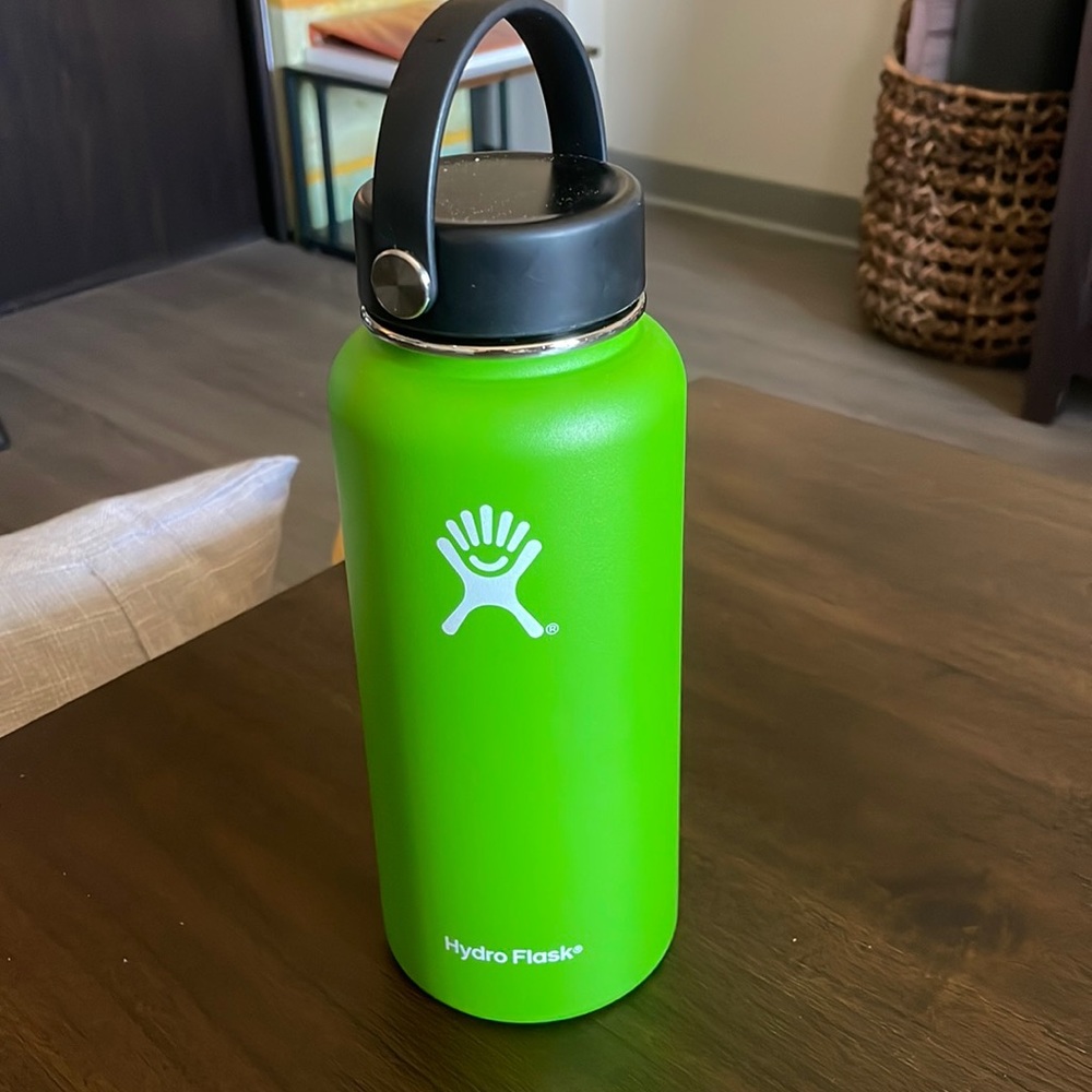EUC green Hydro Flask